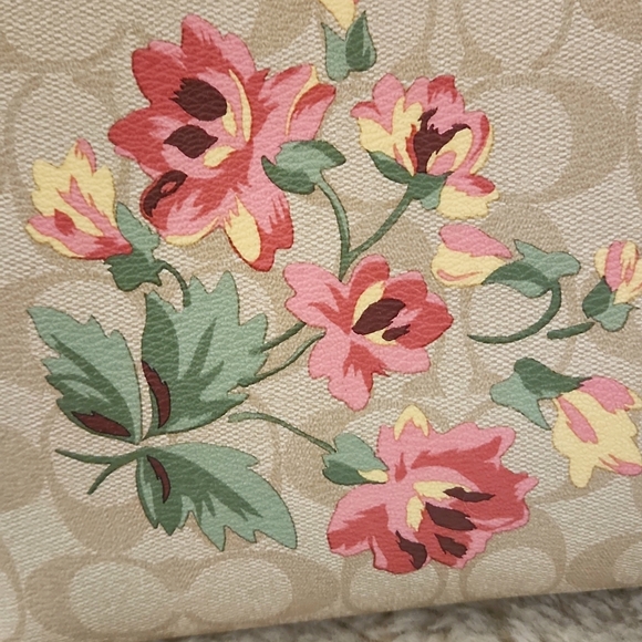 Beautiful Coach Large Reversible Signature Rose & Wallet Tote Set 💐 - Picture 11 of 16